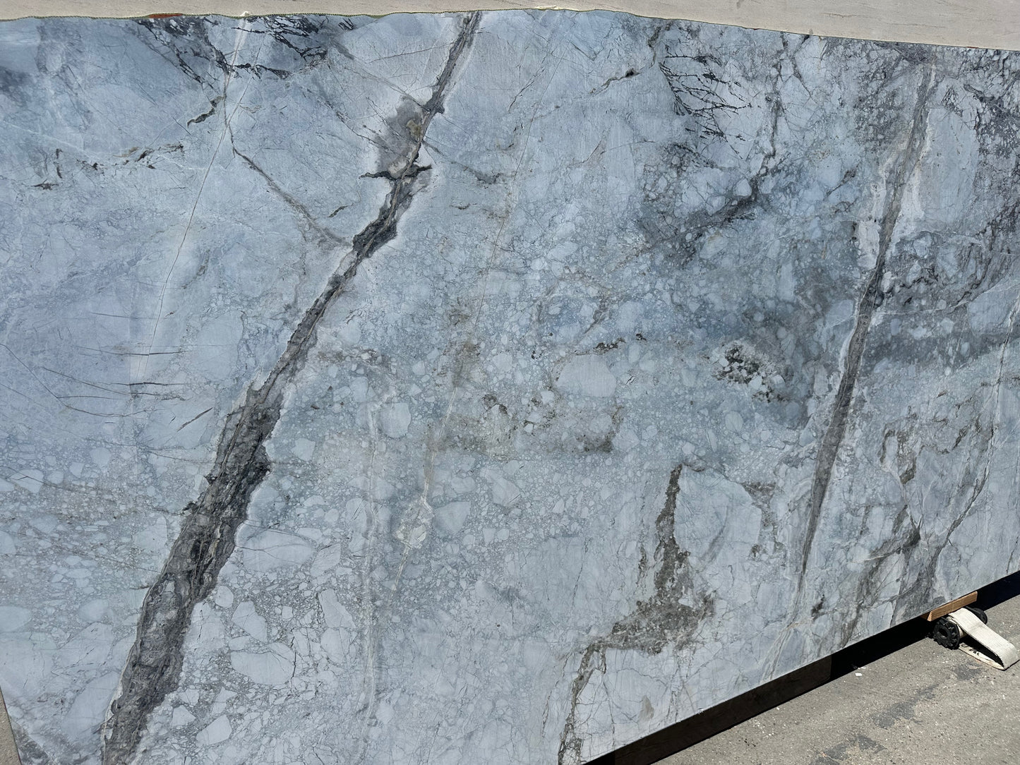 Walker Zanger | 3/4 Slab Natori Azul Marble, Polished