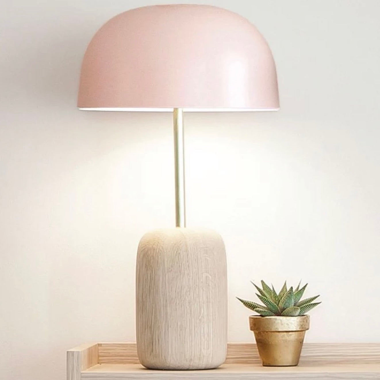 Hârto Design | Nina Table Lamp in Pink