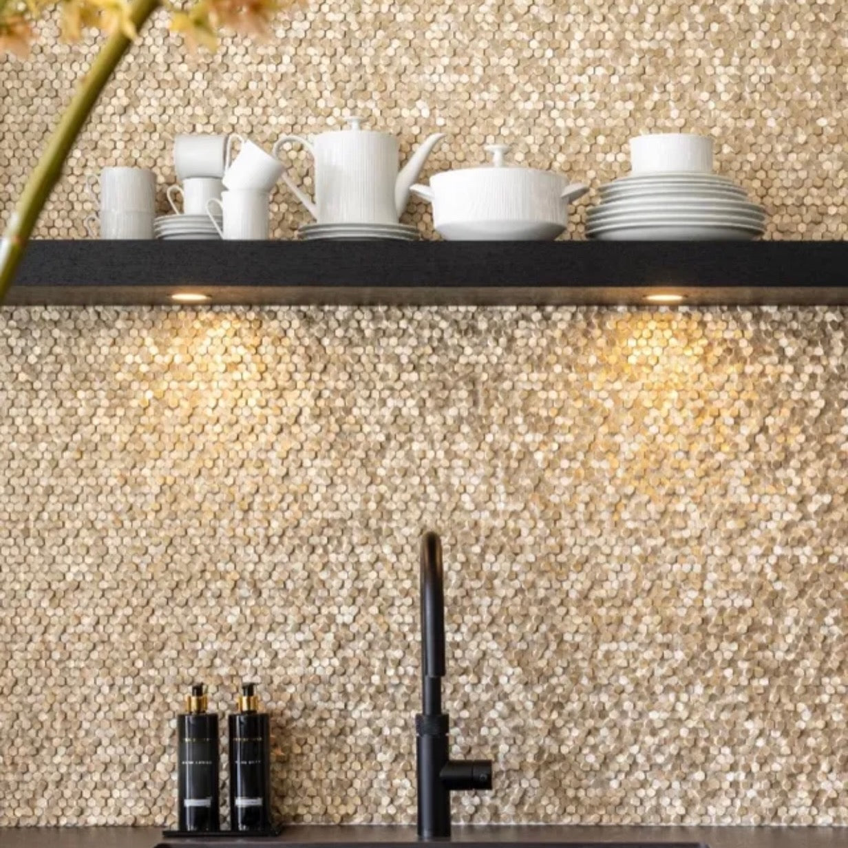Porcelanosa | Gravity Aluminum Hexagon Gold Tile 12x12