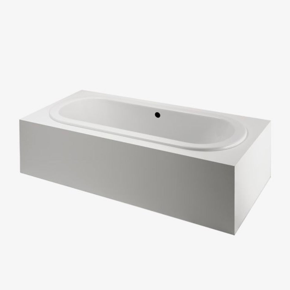 Waterworks | Small Classic Oval Bathtub 72" x 37" x 22" in Glossy White