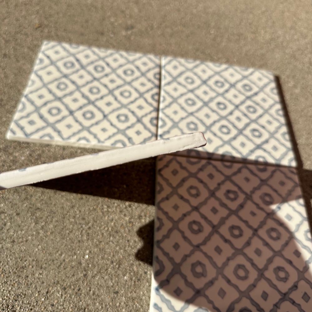 Everette and Blue | 6x6 Cinza Tile in Monique Pattern