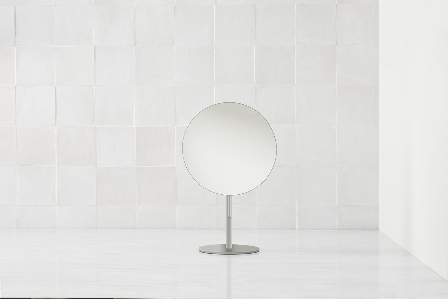 Robern | Freestanding 5X Magnification Mirror Satin Nickel