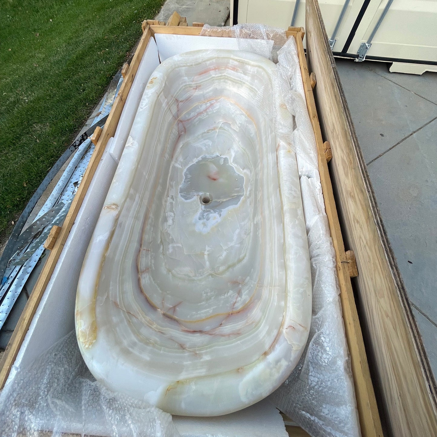 Onyxrus Store | Ice White Onyx Bath Tub 65"X 32"X 25"