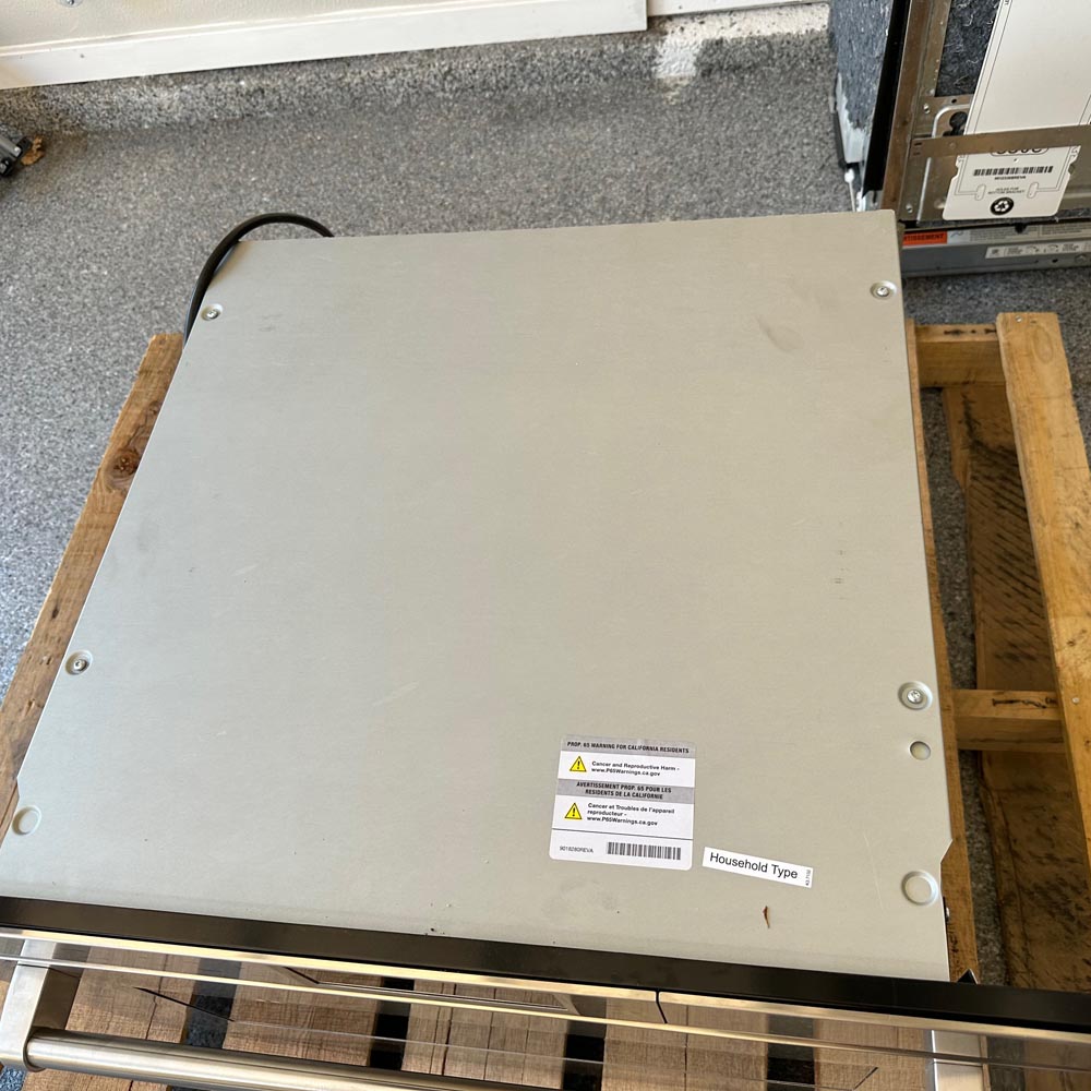 Wolf | 30" M Series Professional Convection Steam Oven