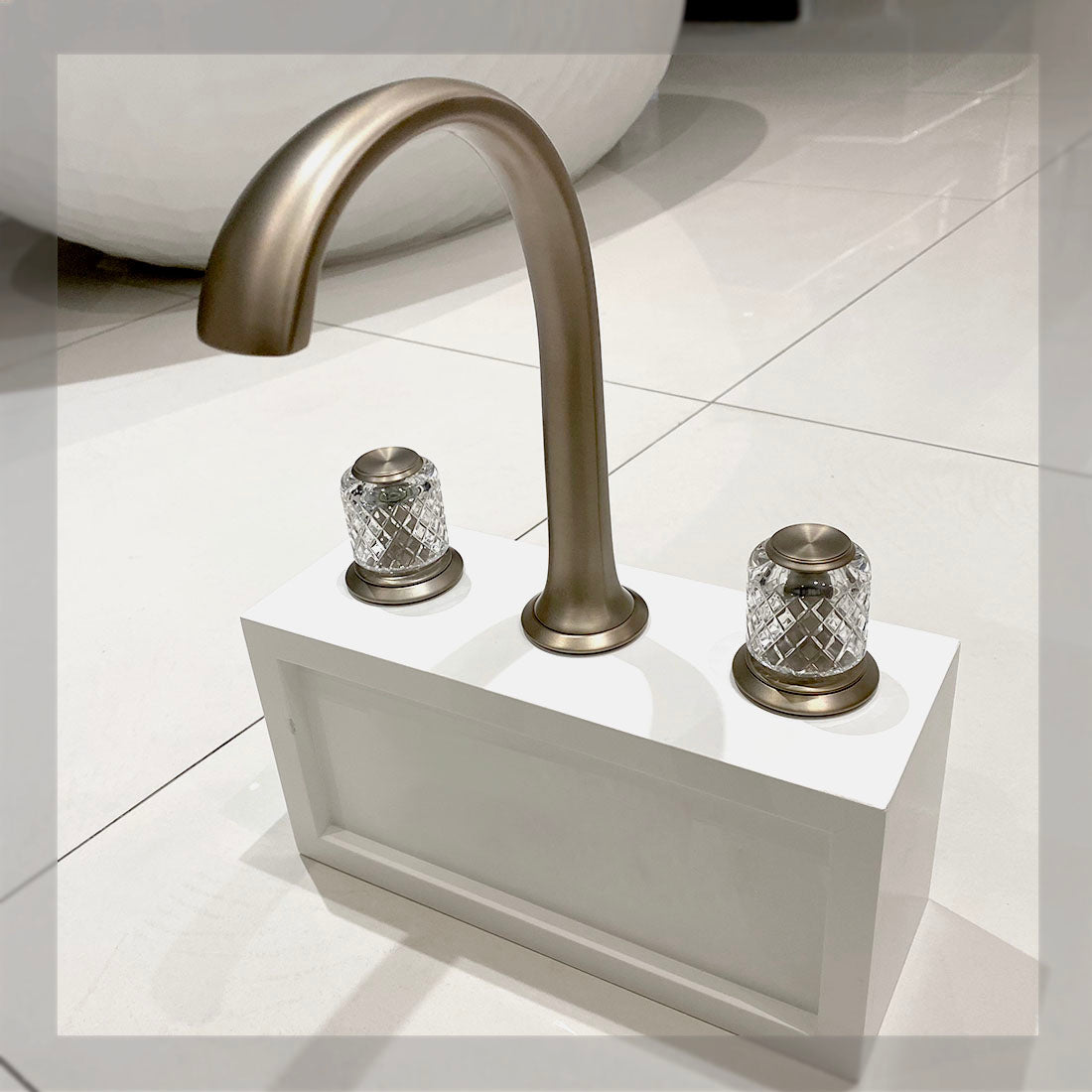 Kallista | Script Sink Faucet Set