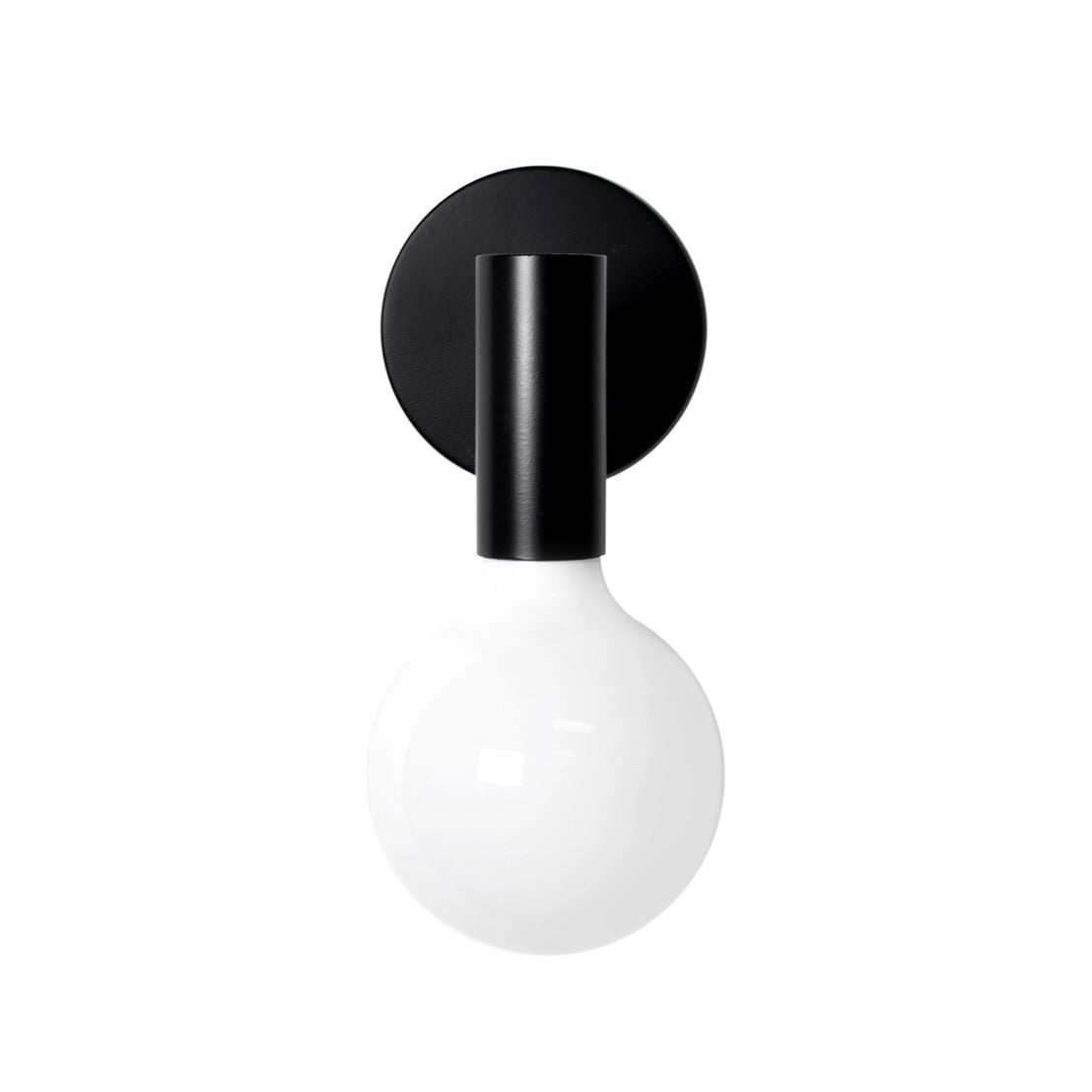 Andrew Neyer | Pipe Light in Black