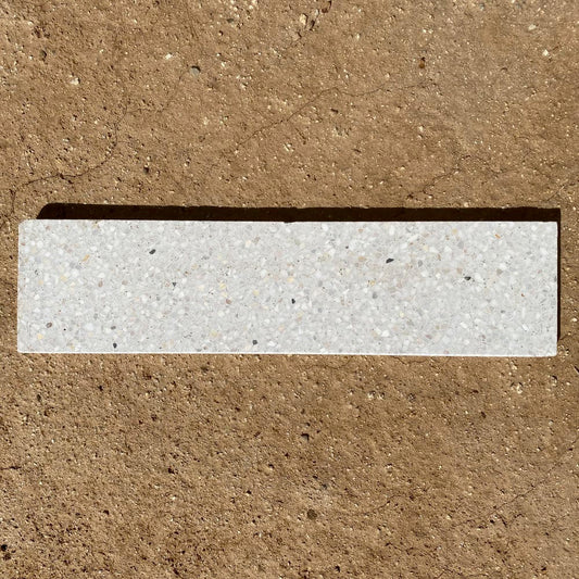 Concrete Collaborative | Alabaster Medium Marble Chip 23-1/2"x6"x3/4"