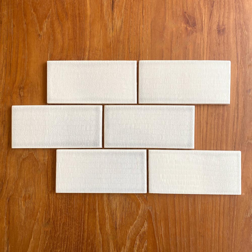 Pratt + Larson | 3x6 Texture C Field Tile