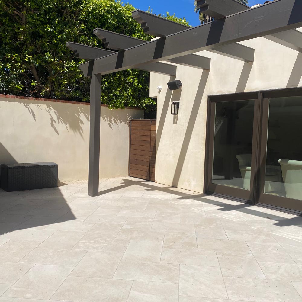 Stone Products Unlimited | 16x24 Limestone Tile in Golden Beaches Antique Finish