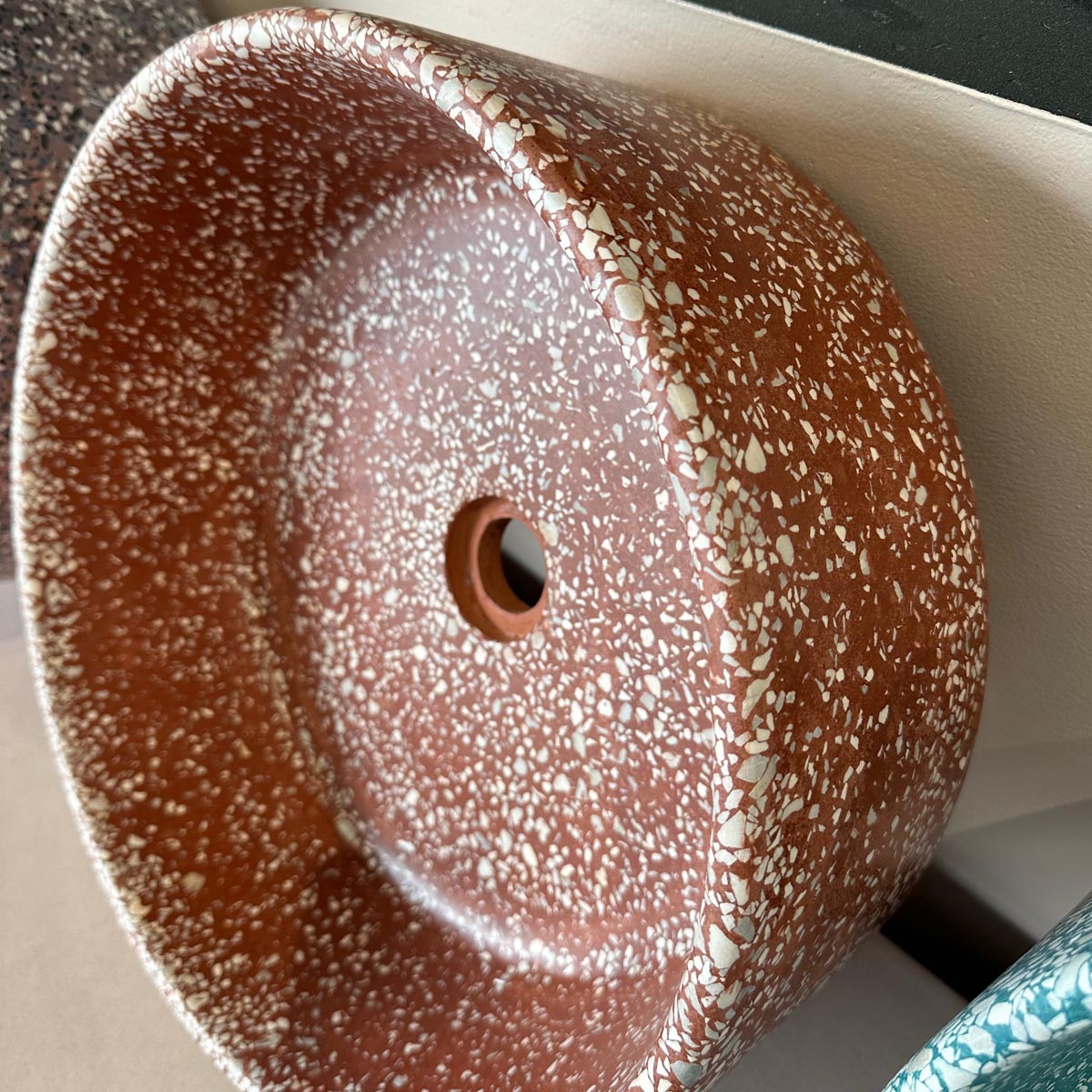 Concrete Collaborative | Concrete Terrazzo Round Sink in Color Diablo, Light Chip