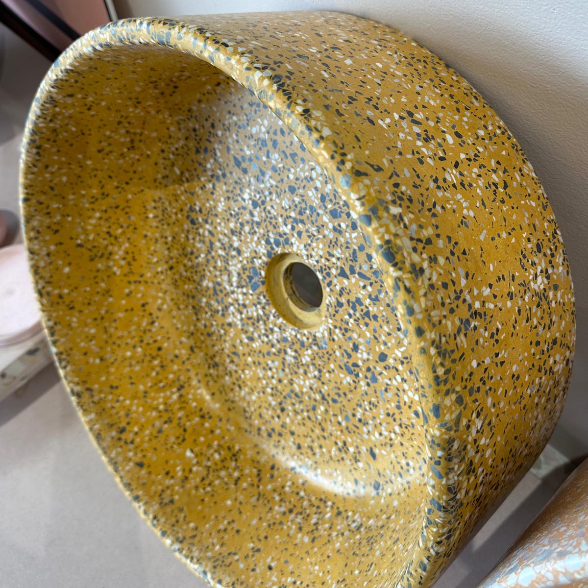 Concrete Collaborative | Concrete Terrazzo Round Sink in Acacia, Dark Chip