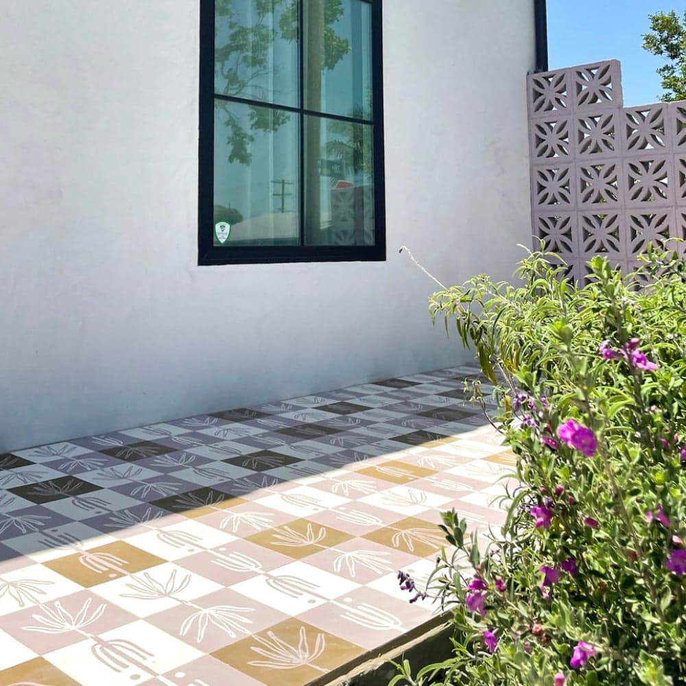 Concrete Collaborative | Strands 8x8 Indio Agave in Lilac with Blonde Accent - alternate view
