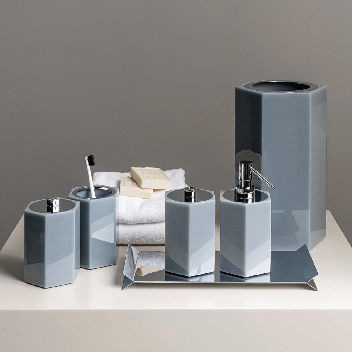 Vallvé | Hexa Soap Dispenser - alternate view