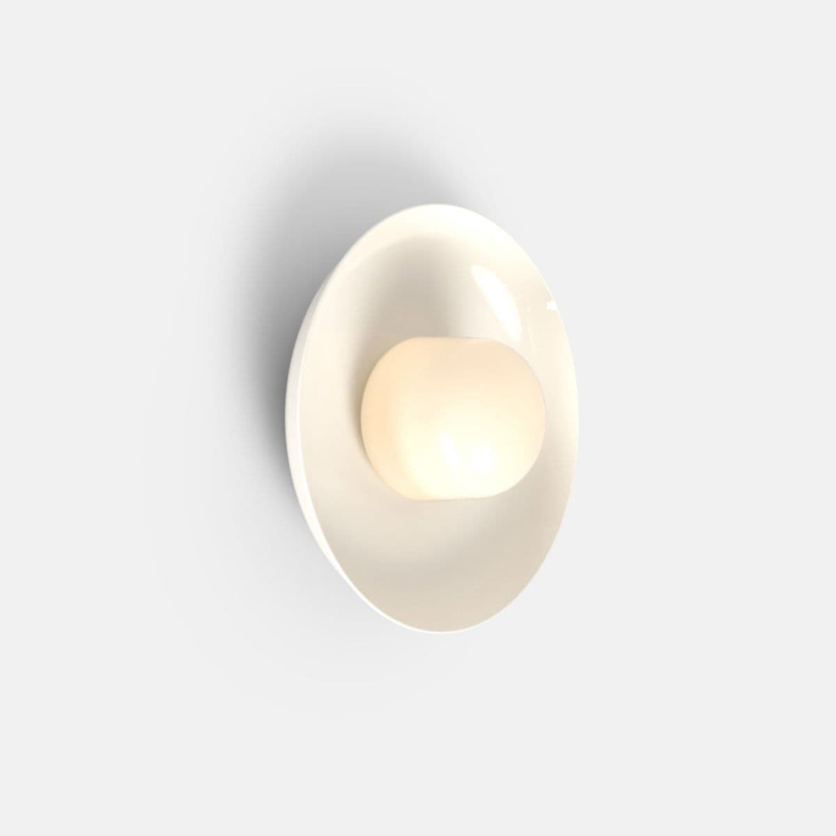 RBW | Hoist LED Wall Sconce — Cream, Medium
