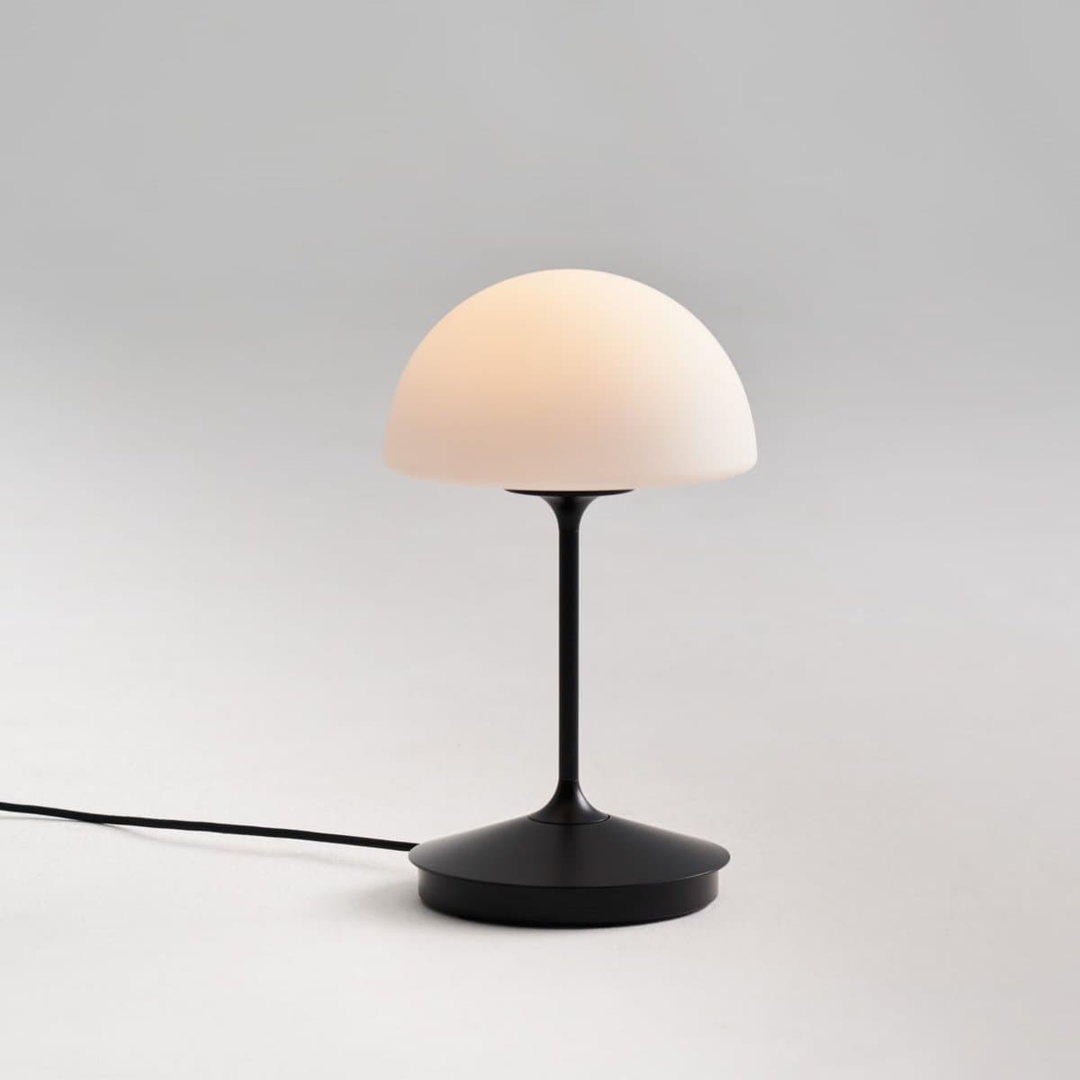 Seed Design | Pensee LED Table Lamp — Matte Black