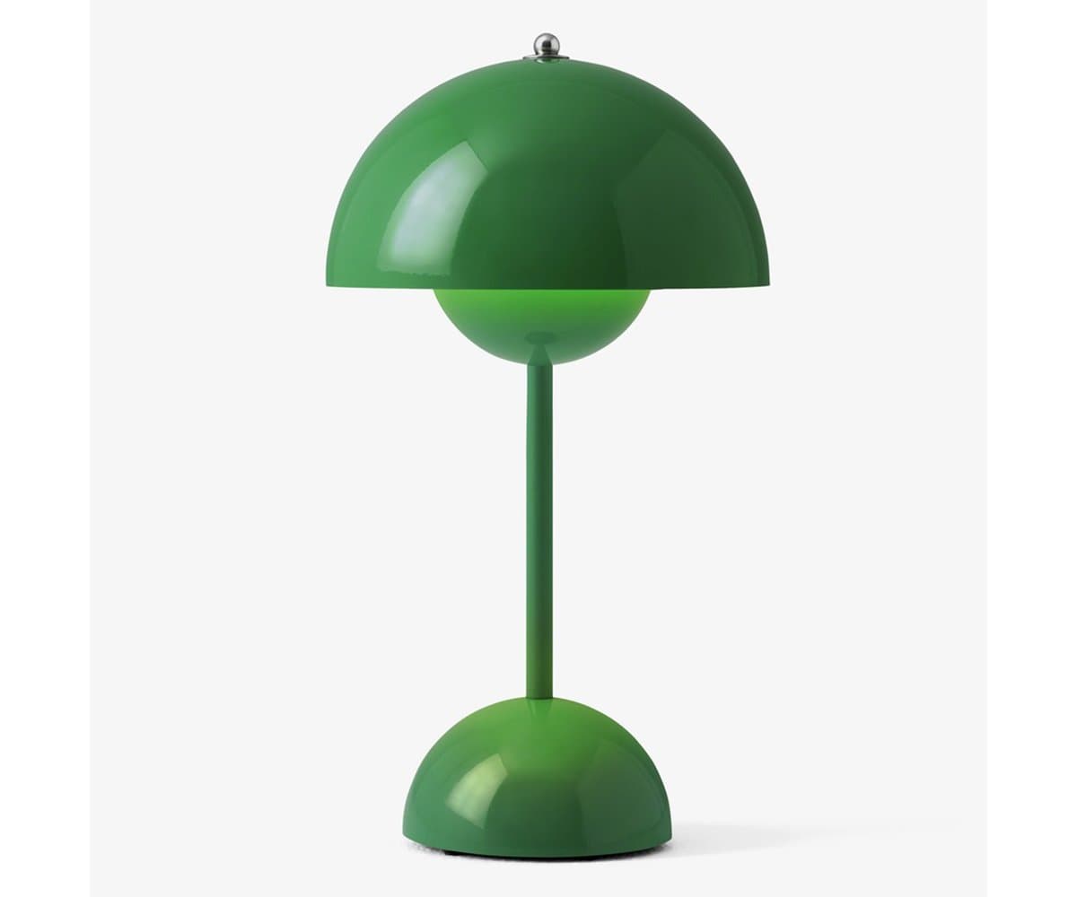 &Tradition | Flowerpot VP9 Rechargeable LED Table Lamp — Signal Green