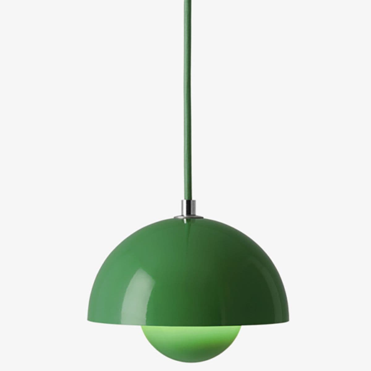 &Tradition | Flowerpot VP10 Mini Pendant — Signal Green