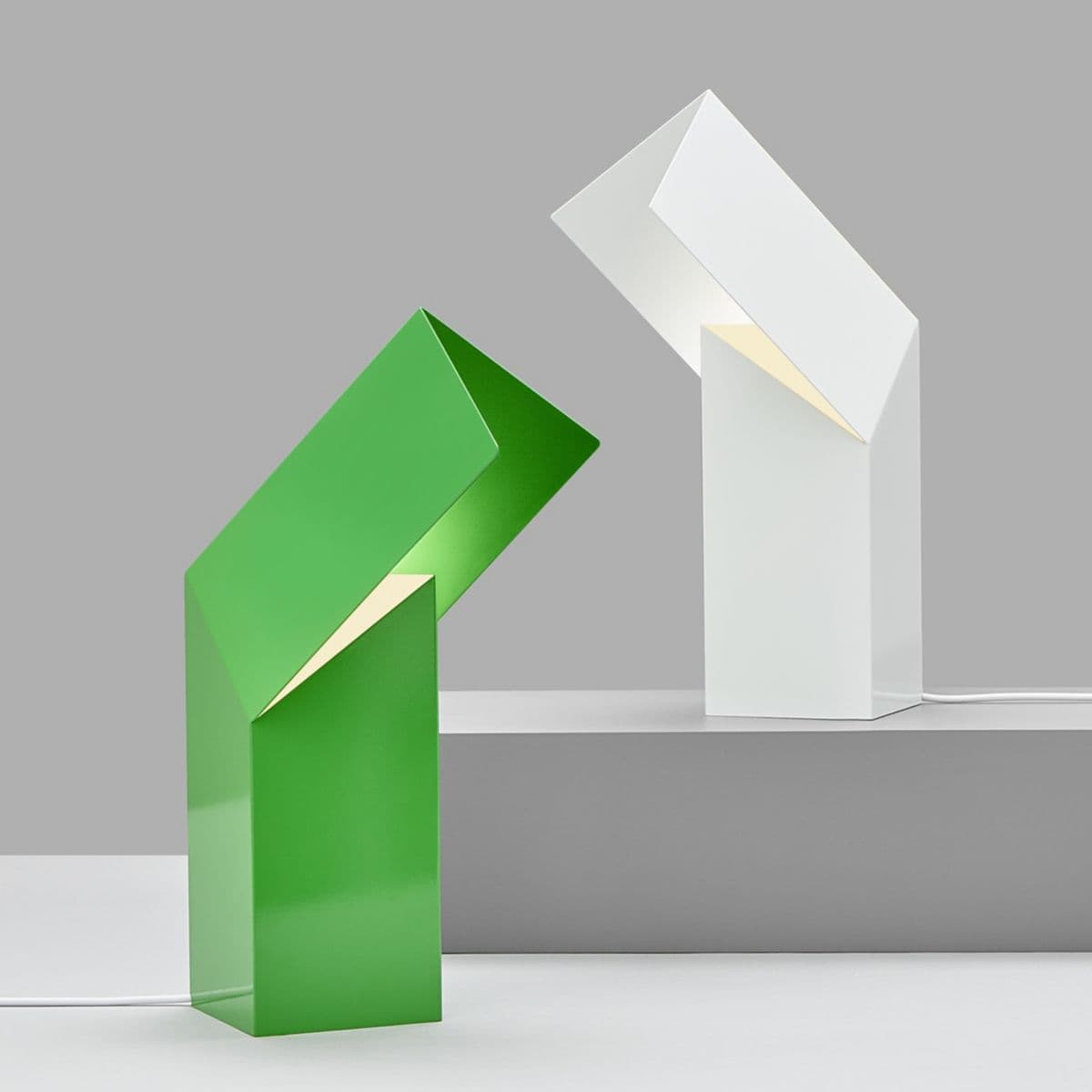 Y.S.M | Lineair LED Table Lamp — Orange