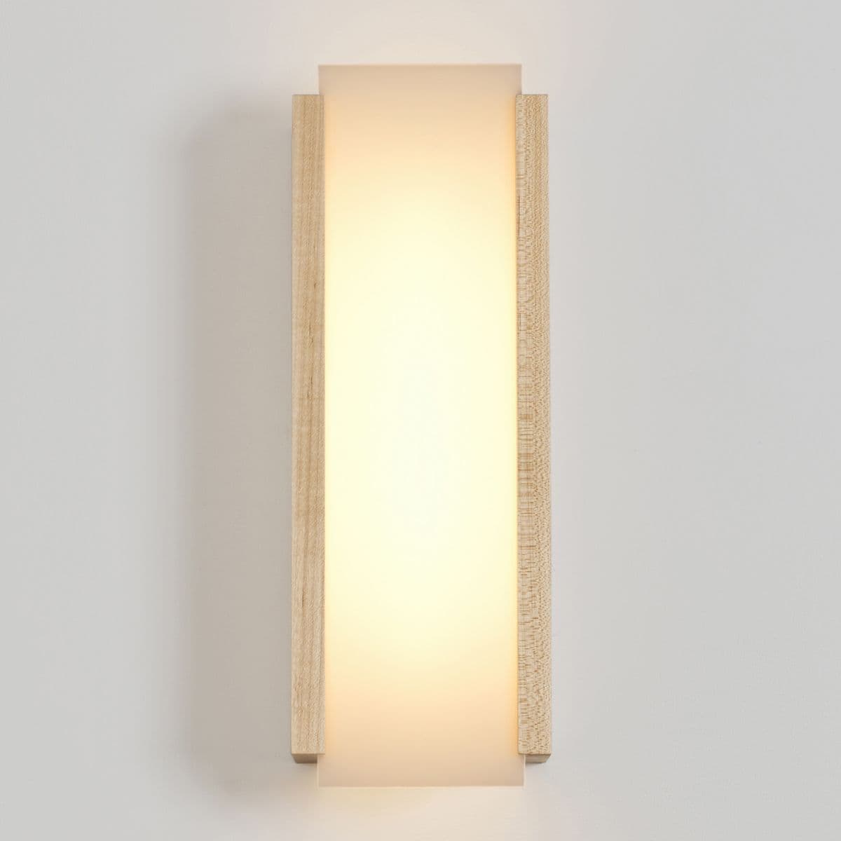 Cerno | Capio LED Wall Sconce — Maple, Long