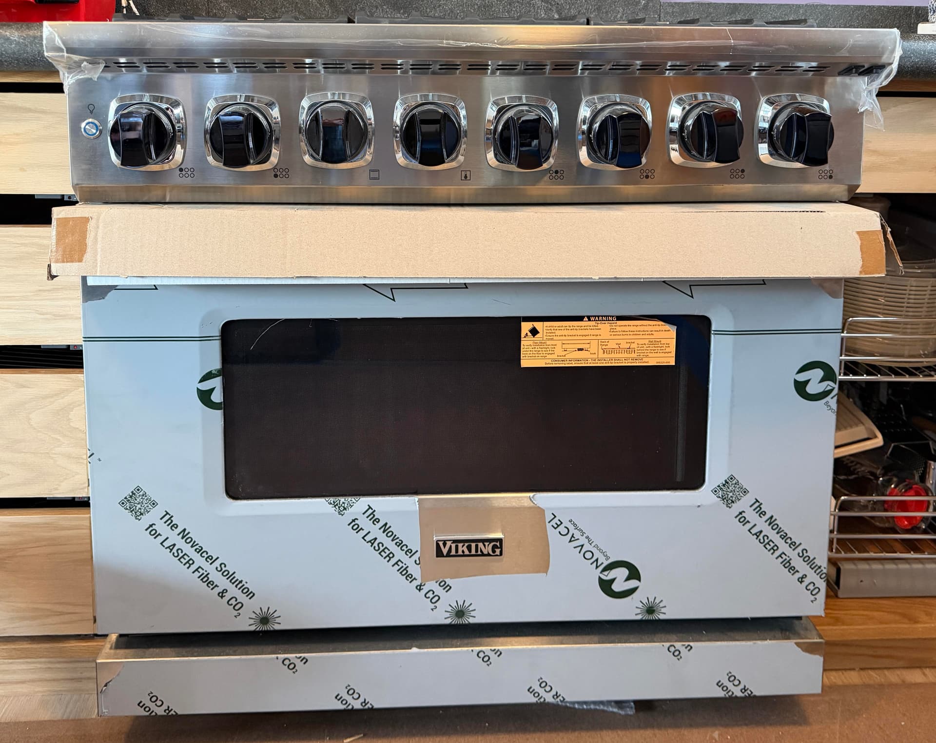 Viking 36" Wide Dual Fuel Range with 6 burners and Elevation™ Burners, stainless steel