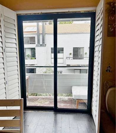 Glass Dual-Sliding Patio Doors