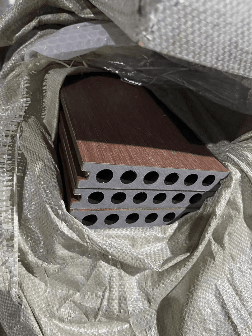 Composite Wood Decking Boards – 10 Ft – 5.5” Wide – New