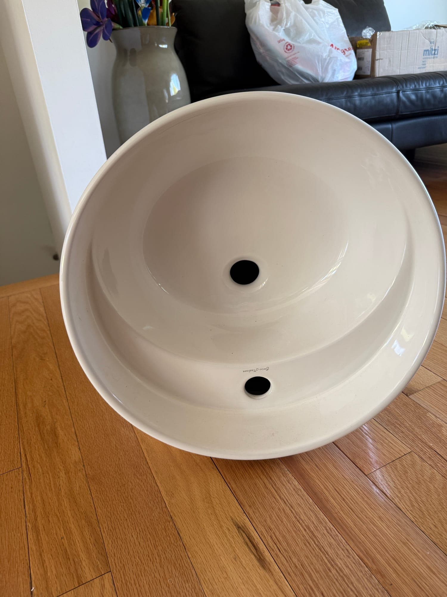 Swiss Madison Calice Wall-Mount Sink - White (18”)