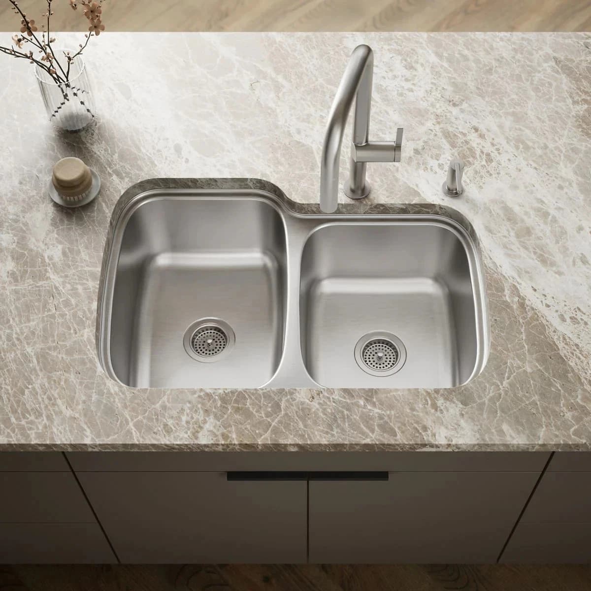 Ggo Undermount Stainless Steel Double Bowl Kitchen Sink Silver PFUC908A
