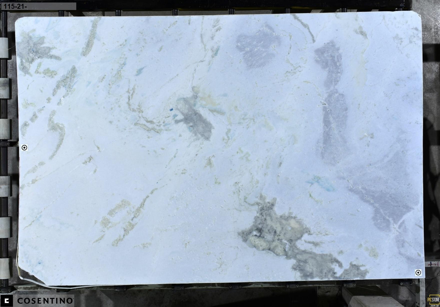 Storm Eyes, Natural Stone Surface Material - Outlet stock from Cosentino.