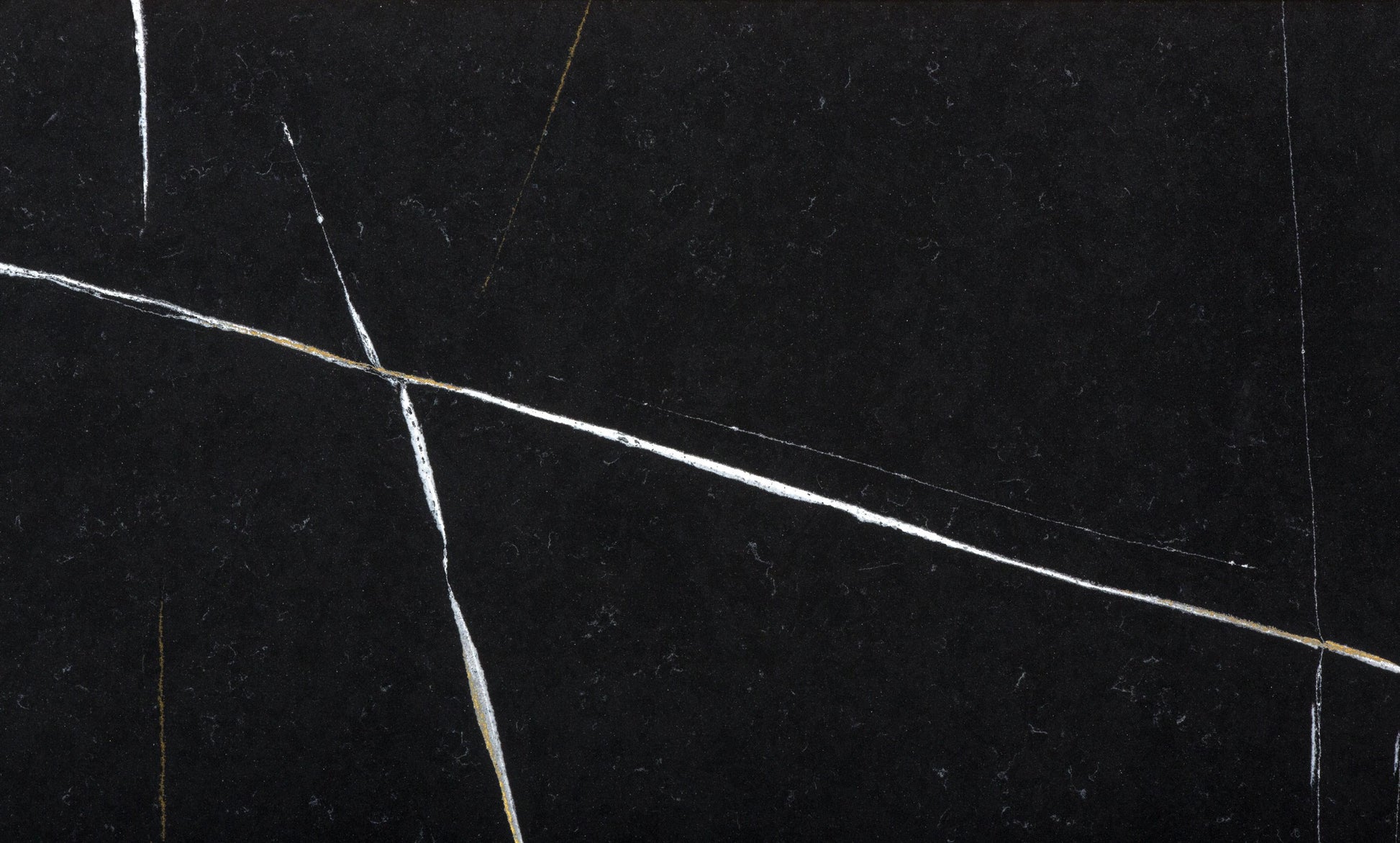 Et Noir Jum, Quartz Stone Surface Material - Outlet stock from Cosentino.