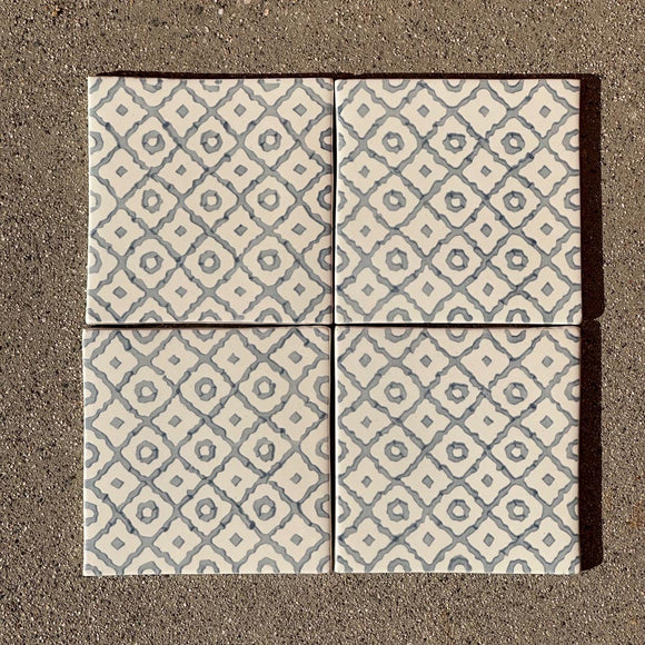 Everette and Blue | 6x6 Cinza Tile in Monique Pattern