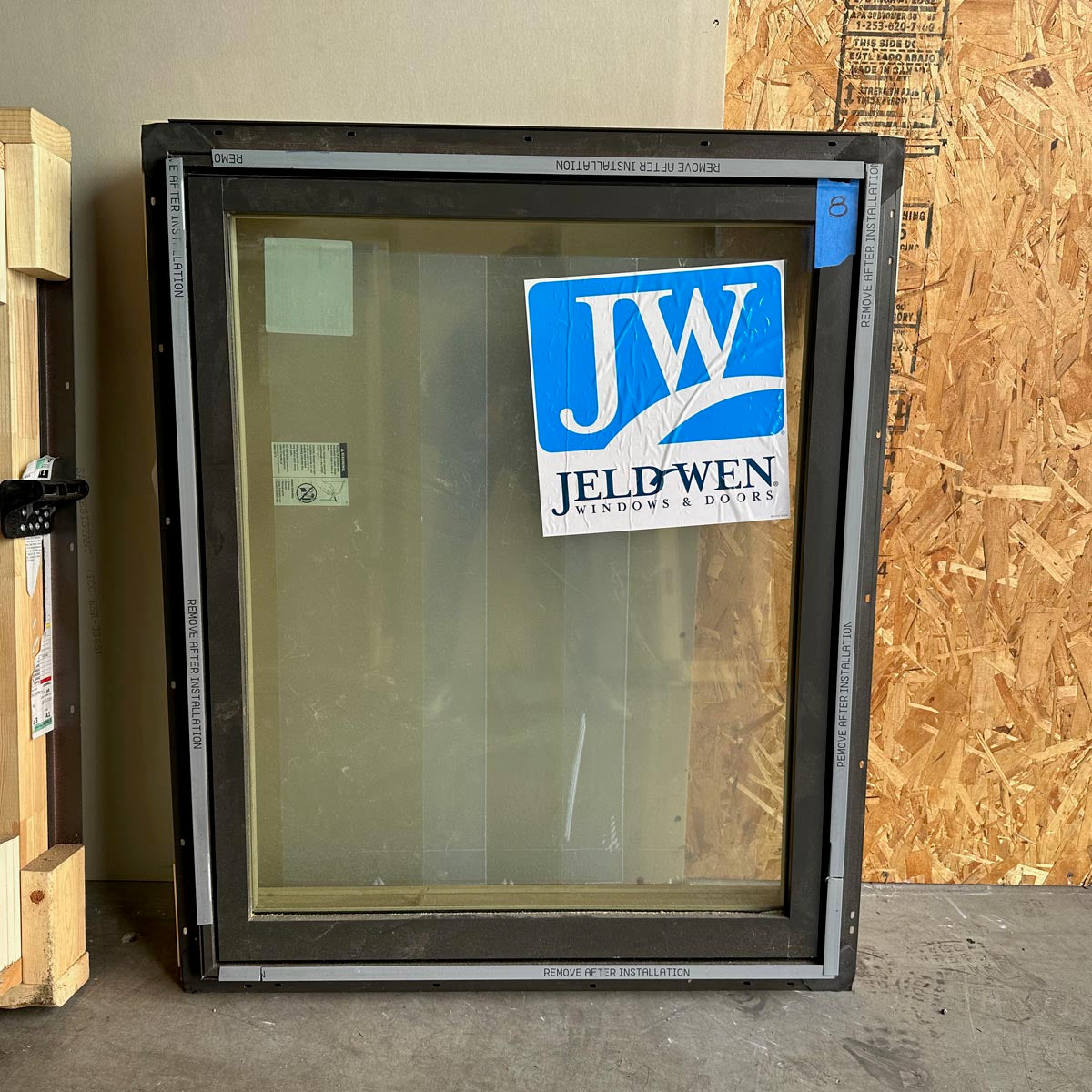 Jeld Wen | EpicVue Clad-Pine Casement Window 31.75x39.25 Lux Bronze Argon Glass