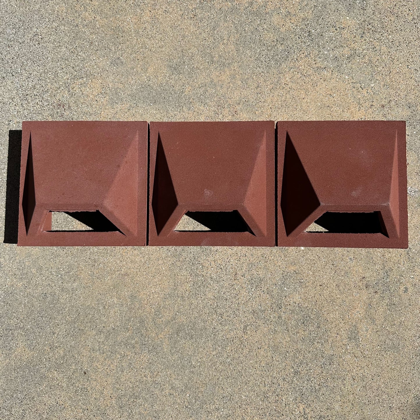 Tesselle | Pali Dimensional Dahlia 7.5" Cement Breeze Block