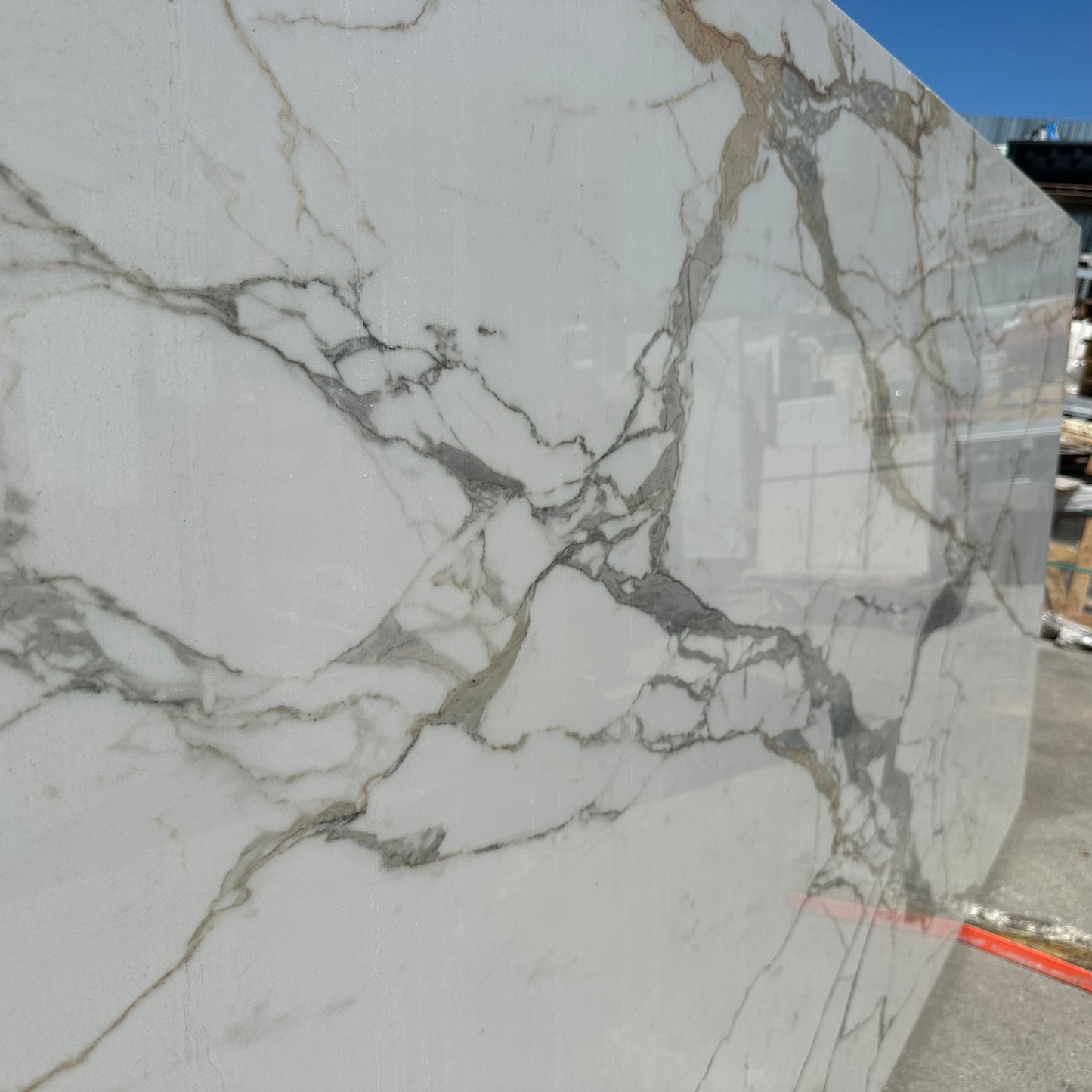 Florim | Eternal Gold A Porcelain Surface