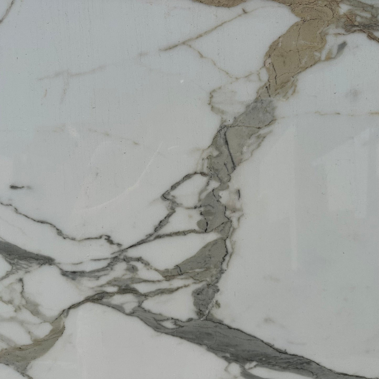 Florim | Eternal Gold A Porcelain Surface
