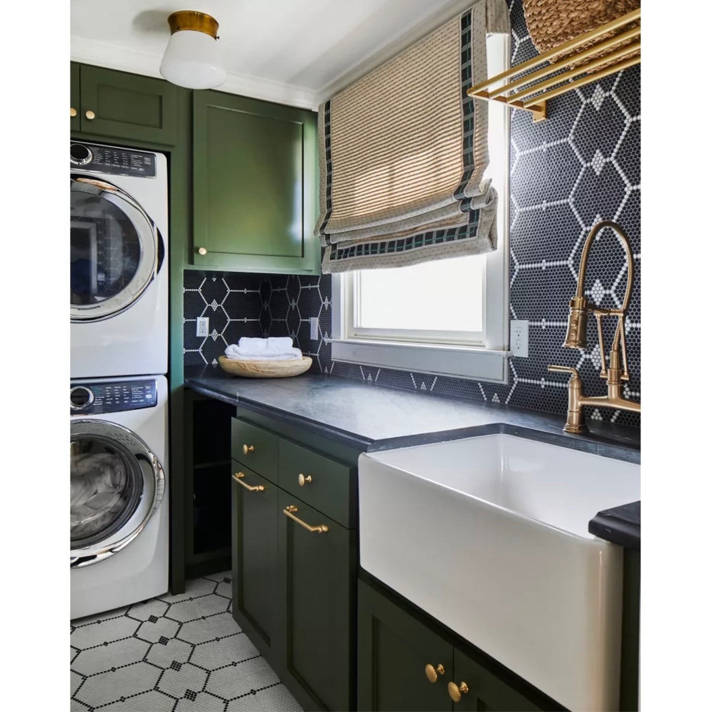 Ann Sacks | Kodra Pane Glass Mosaic Tile