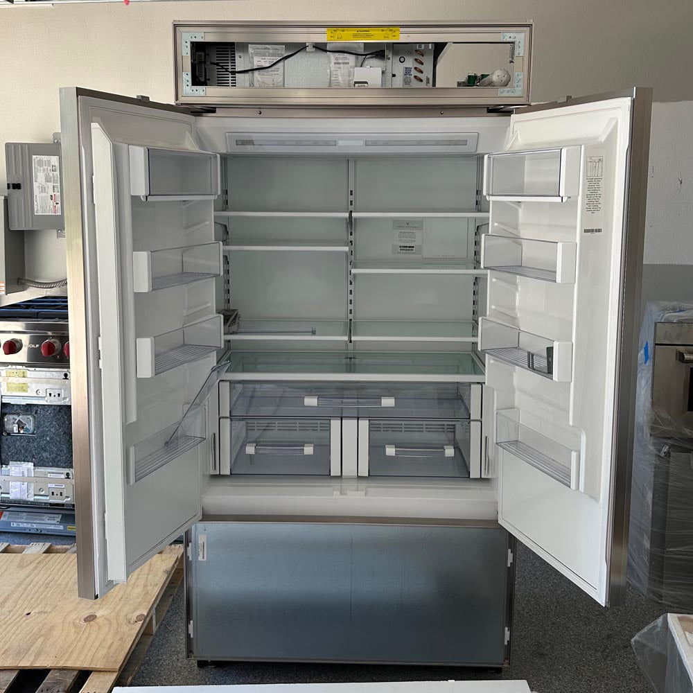 Sub-Zero | 42" Classic French Door Refrigerator Freezer Dispenser - Panel Ready