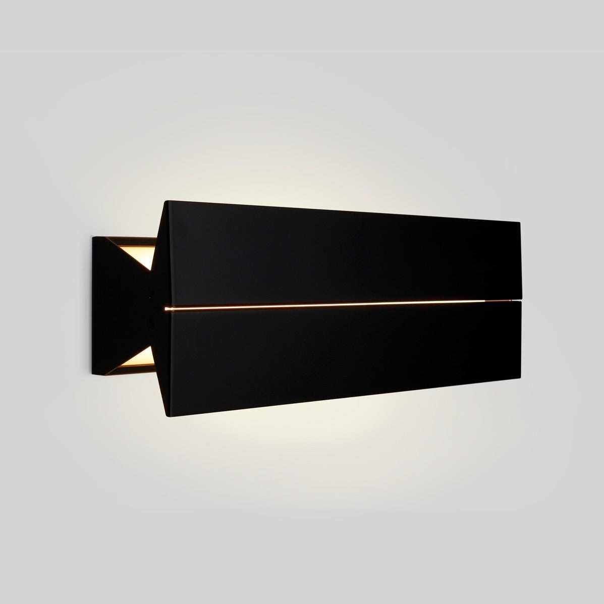 Ravenhill Studio | ADA 17" Wall Sconce in Black