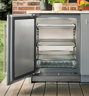 Sub-Zero | 24" Outdoor Undercounter Refrigerator – Panel Ready