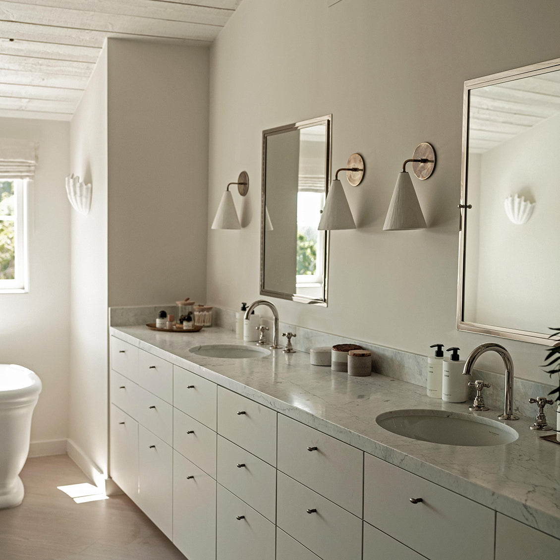 Waterworks | Clara Undermount Oval Vitreous Lav Sink