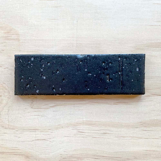 Clé | Basics Modern Farmhouse Brick Gloss Black Rectangle  - Crease Pattern